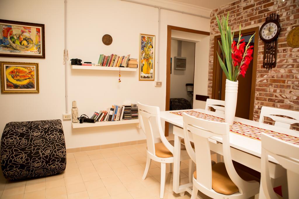Couette-café Artistic 3*